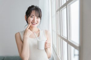 成人矯正で得られる美容と健康効果　噛み合わせ改善とフェイスラインの変化