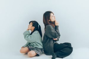 上唇小帯切除は必要？矯正との関係と行うタイミングについて