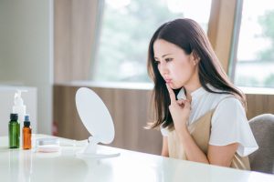 出っ歯になった気がする…前歯が前に動く理由と治療の選択肢について