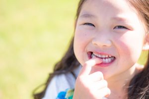 「乳歯のうちに終わる？」小児矯正を始める前に知っておきたいこと