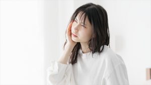 矯正の痛みがつらい…いつまで続く？やわらげる方法とは